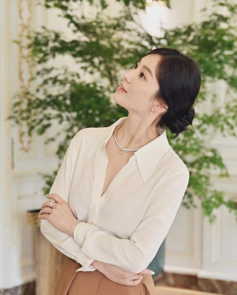 Song Hye-kyo - Techopedi.com