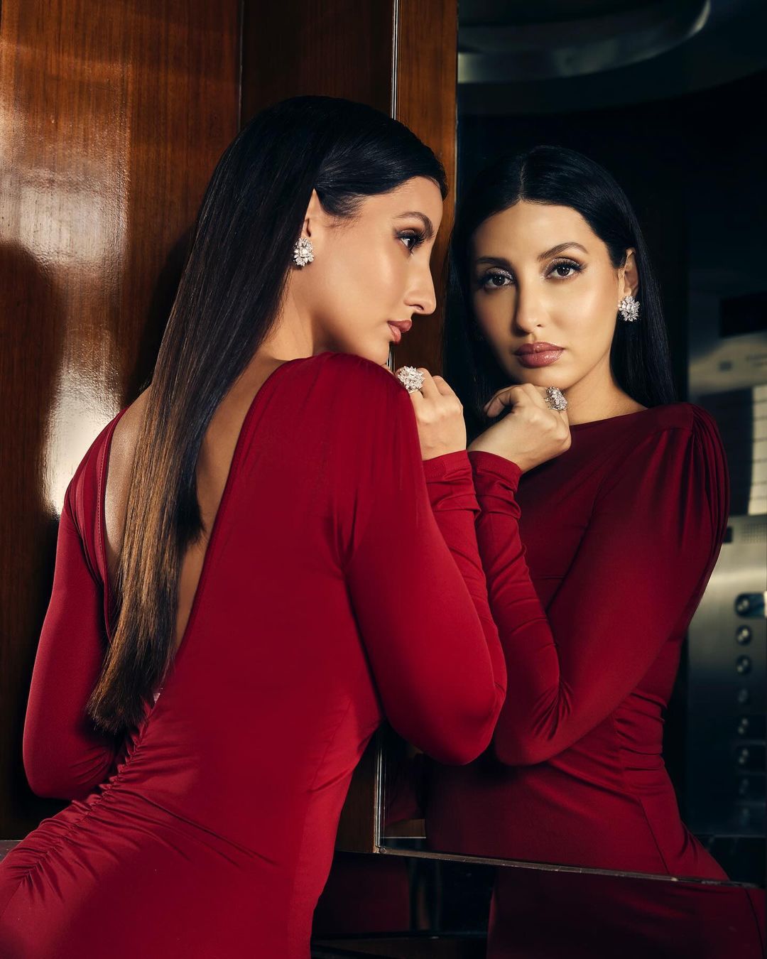 Nora Fatehi looks party ready for the season in a stunning red bodycon gown (4)