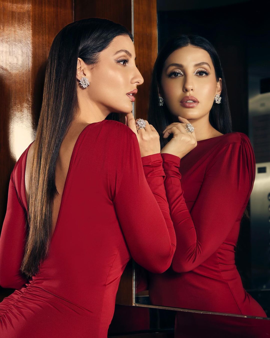 Nora Fatehi looks party ready for the season in a stunning red bodycon gown (5)